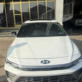 Hyundai Elantra 2025