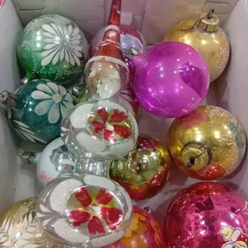 новогодние игрушки