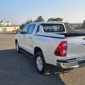 Toyota Hilux 2022
