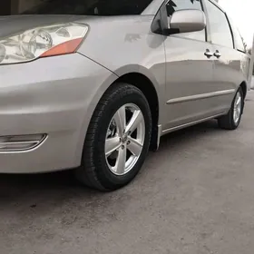 Toyota Sienna 2006