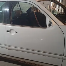 gapy w 210 kuzwa mersedes