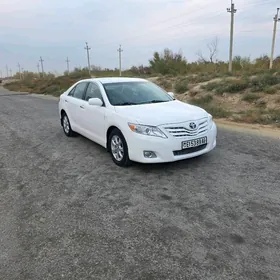 Toyota Camry 2010