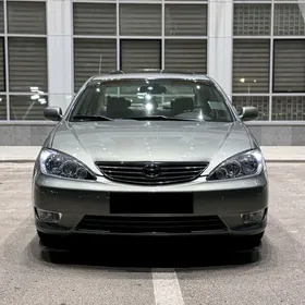 Toyota Camry 2005