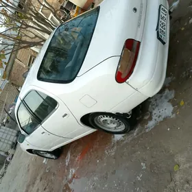 Nissan Bluebird 1997