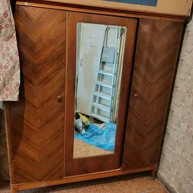 кровать ,шифонер