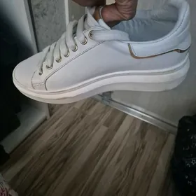 красовки женские