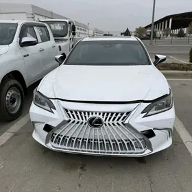 Lexus ES 350 2022