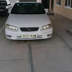 Toyota Camry 2000