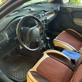 Opel Vectra 1989