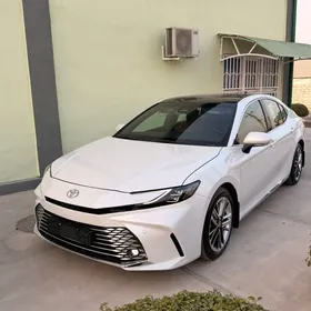 Toyota Camry 2024