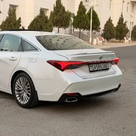 Toyota Avalon 2019