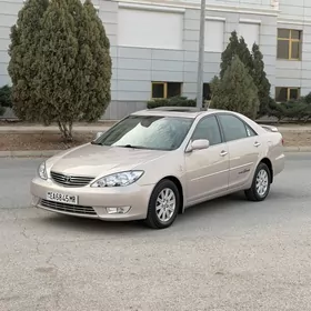 Toyota Camry 2004