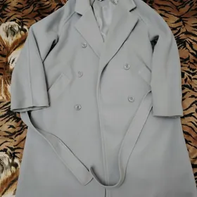 Голубое пальто