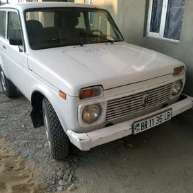 Lada Niva 2003