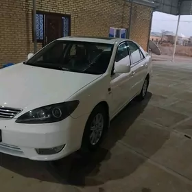Toyota Camry 2004