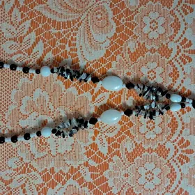 Бусы и браслеты