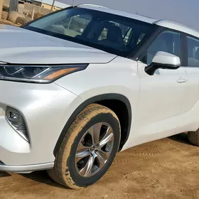Toyota Highlander Hybrid 2022