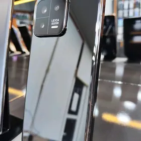 Xiaomi 13