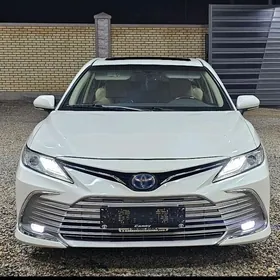 Toyota Camry 2022