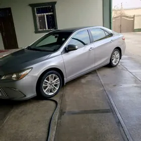 Toyota Camry 2016