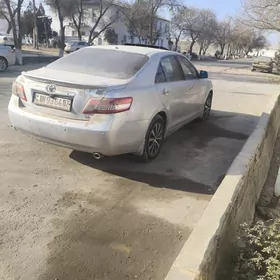 Toyota Camry 2011