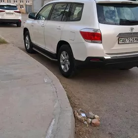 Toyota Highlander 2013