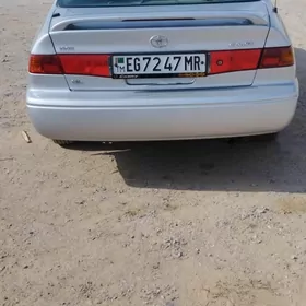 Toyota Camry 2001