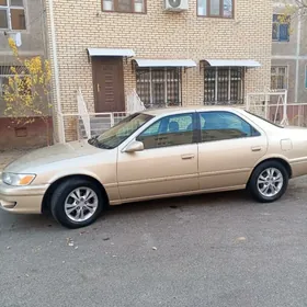Toyota Camry 2001