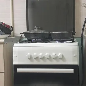 Газ плита и вытижка