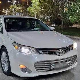 Toyota Avalon 2013