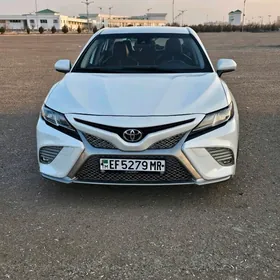 Toyota Camry 2020
