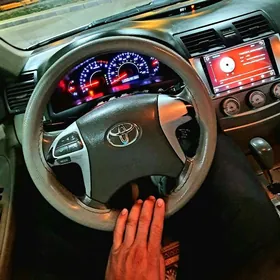 Toyota Camry 2010