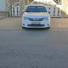 Toyota Camry 2012