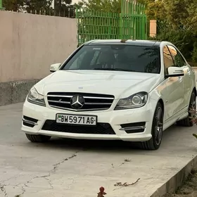 Mercedes-Benz C350 2012