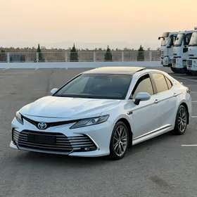 Toyota Camry 2022