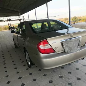 Toyota Camry 2004