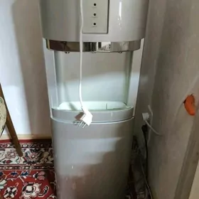 Кулер для воды Евролюкс