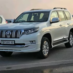 Toyota Land Cruiser Prado 2022