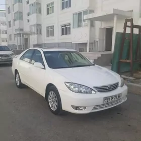 Toyota Camry 2004