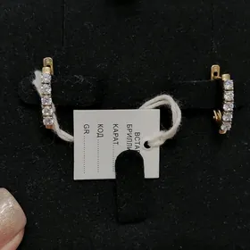 Золотые серьги