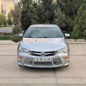 Toyota Camry 2016