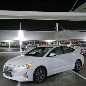 Hyundai Elantra 2020