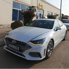 Hyundai Sonata 2021