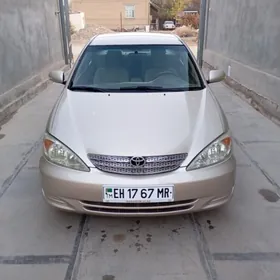 Toyota Camry 2004