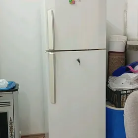 Satlyk Holodilnik srocna