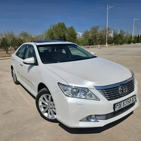 Toyota Camry 2013