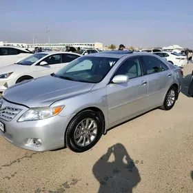 Toyota Camry 2011