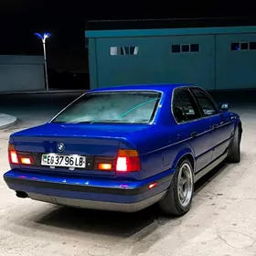 BMW 525 1989