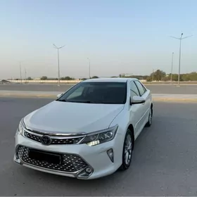 Toyota Camry 2017