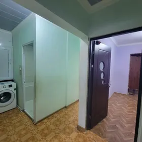  Satlyk jaý 3 etaž 2 kom 